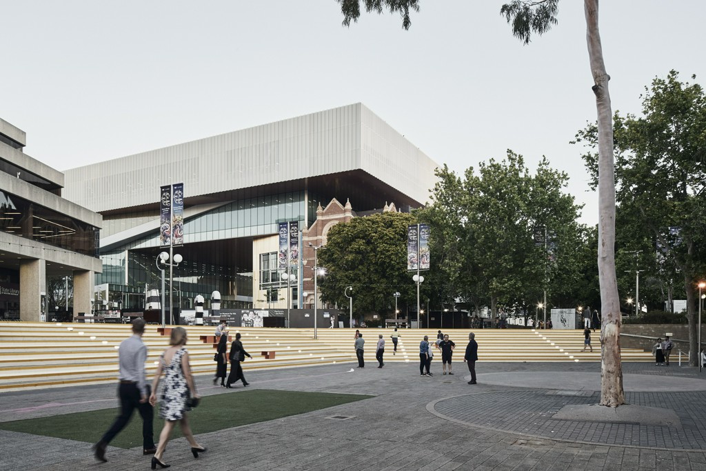 New Museum for Western Australia / Hassell + OMA https://t.co/B6mTSyW5LX https://t.co/qLfHnlLIj9
